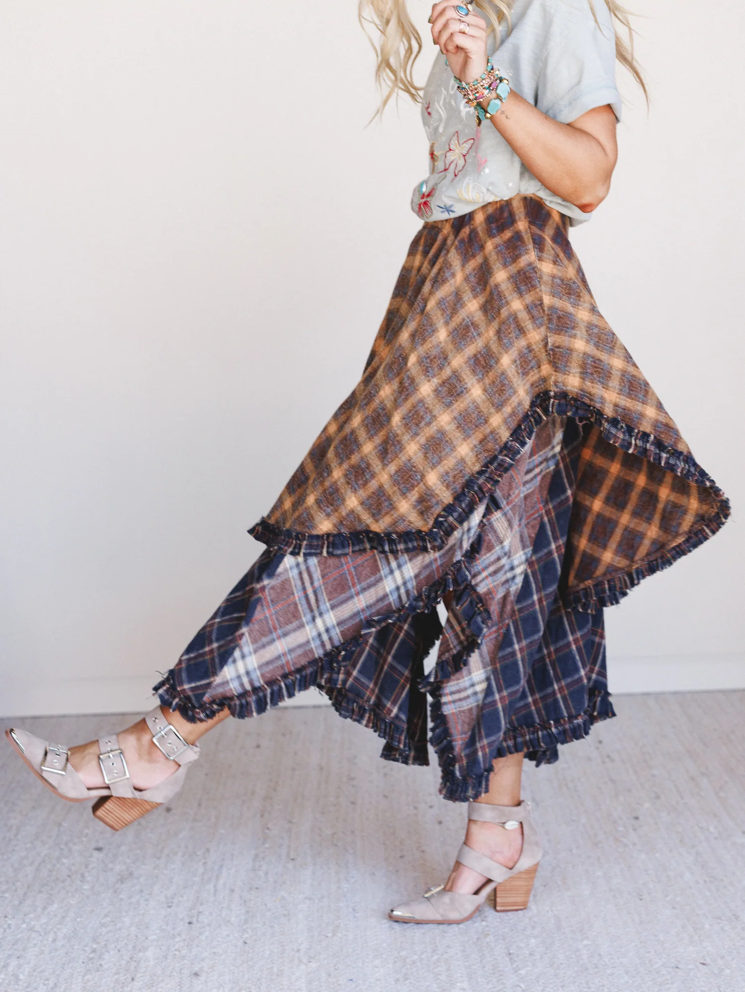 Sand Dancer Plaid Skirt - Navy - Image 3