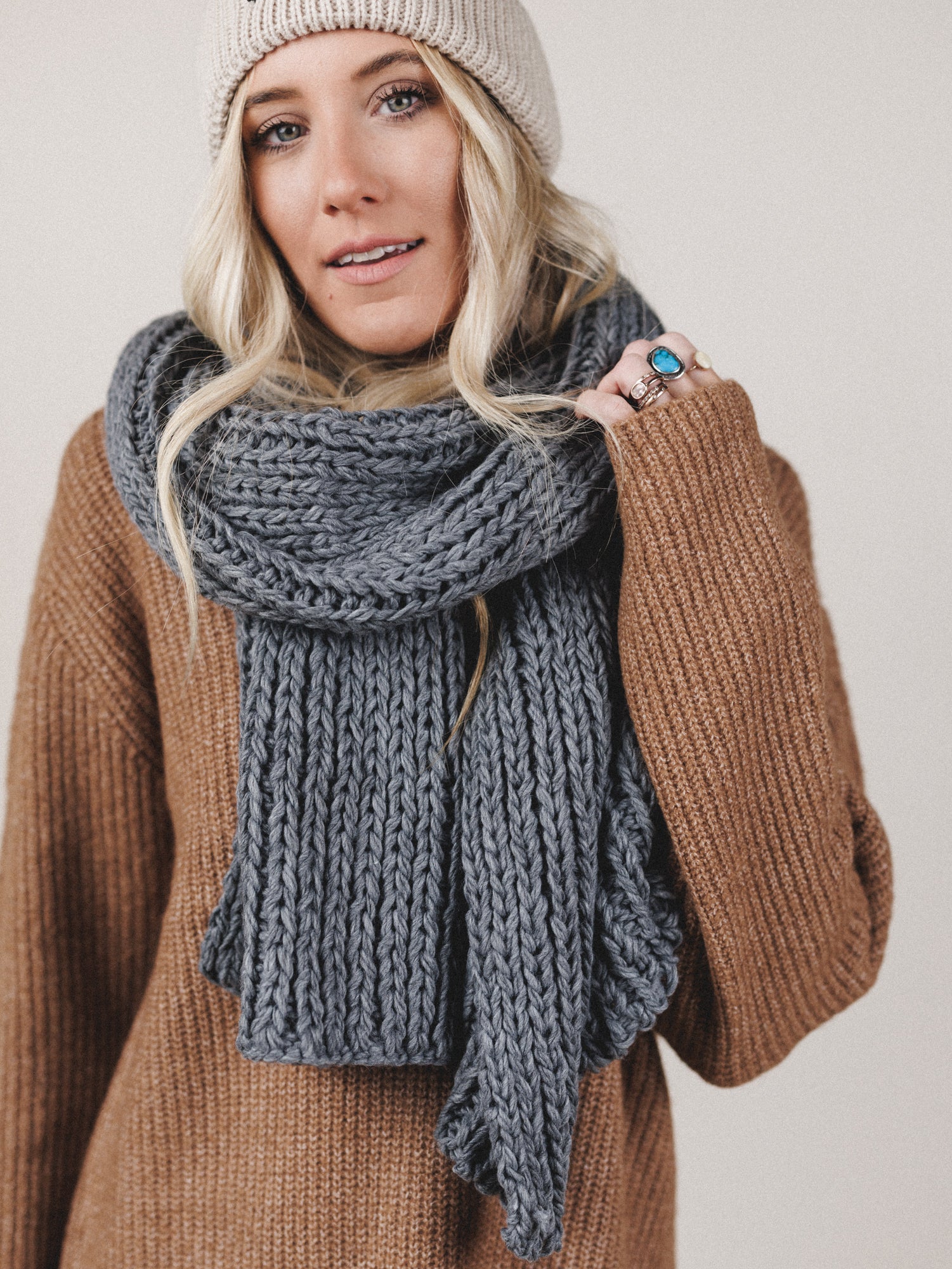 Snow Peak Scarf - Charcoal