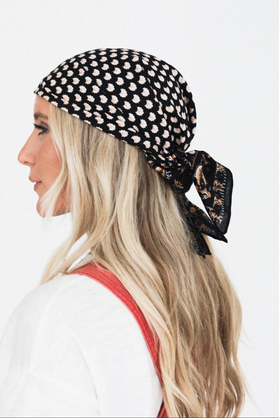 Sole Drift Scarf - Black - Image 2