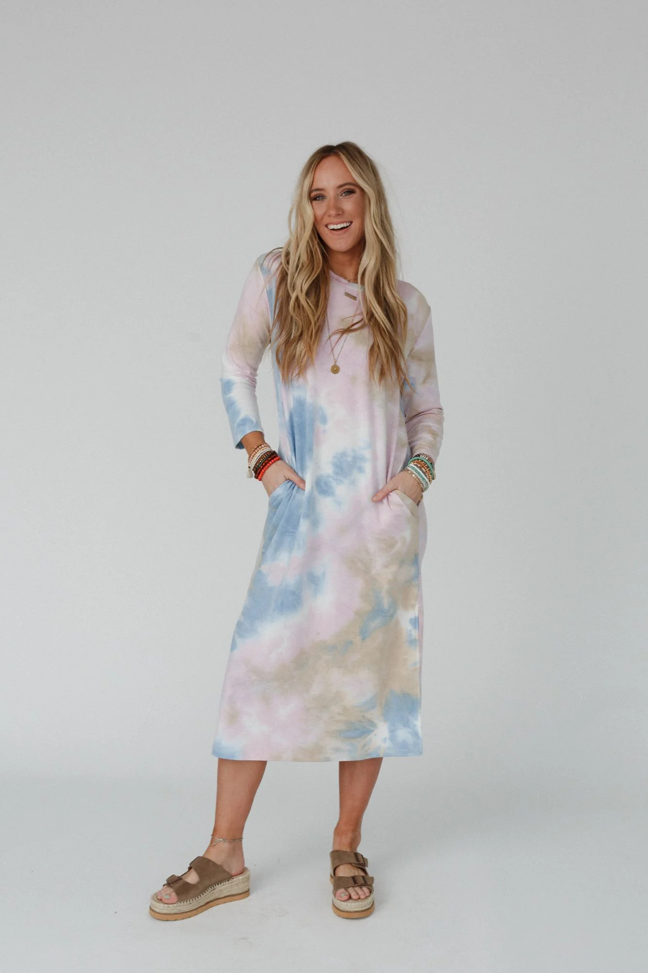 The Nest Soul Shine Pocketed Tie Dye Midi Dress - Lavender Taupe - Pre Order