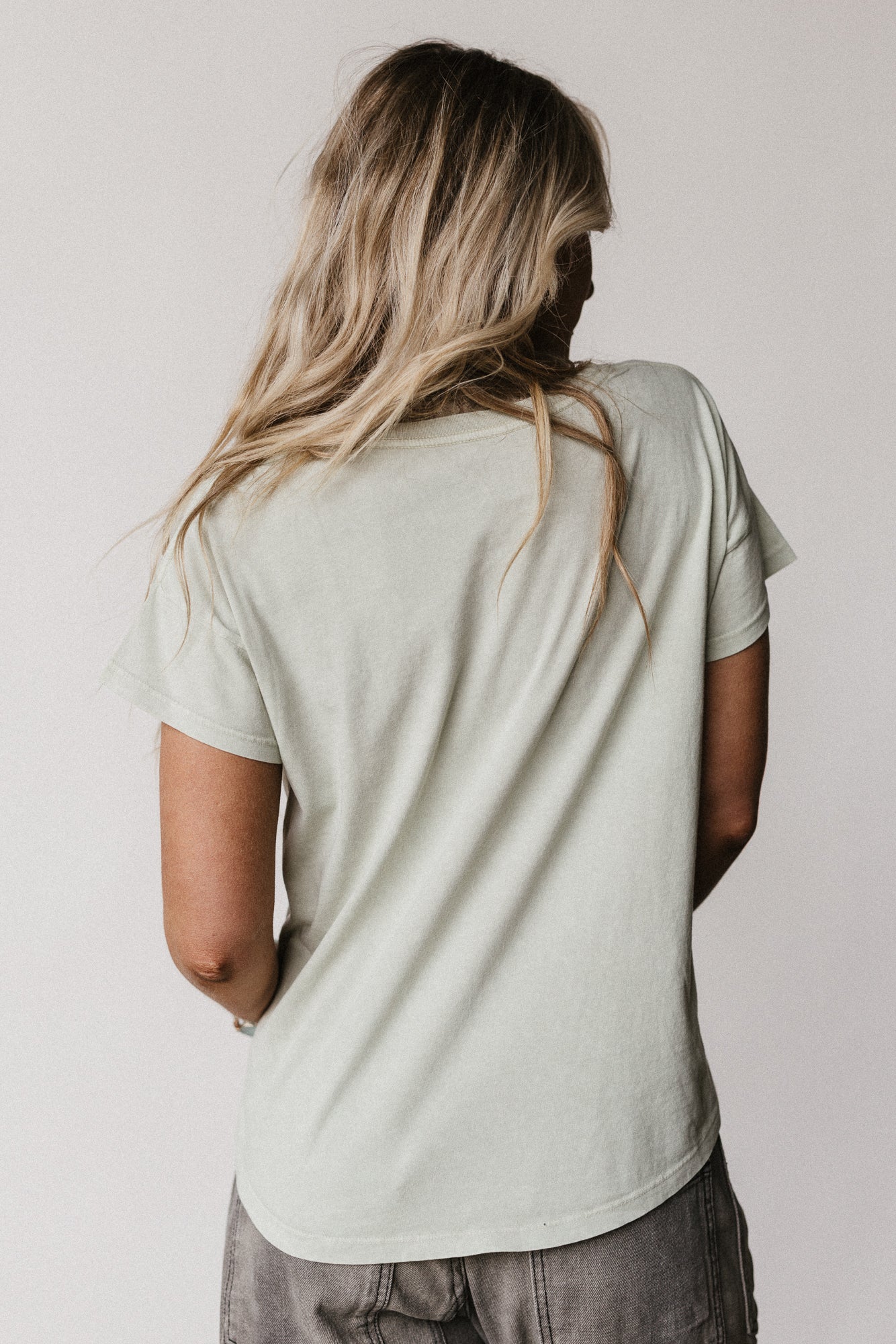 Starry Tiger Graphic Tee - Sage - Image 5