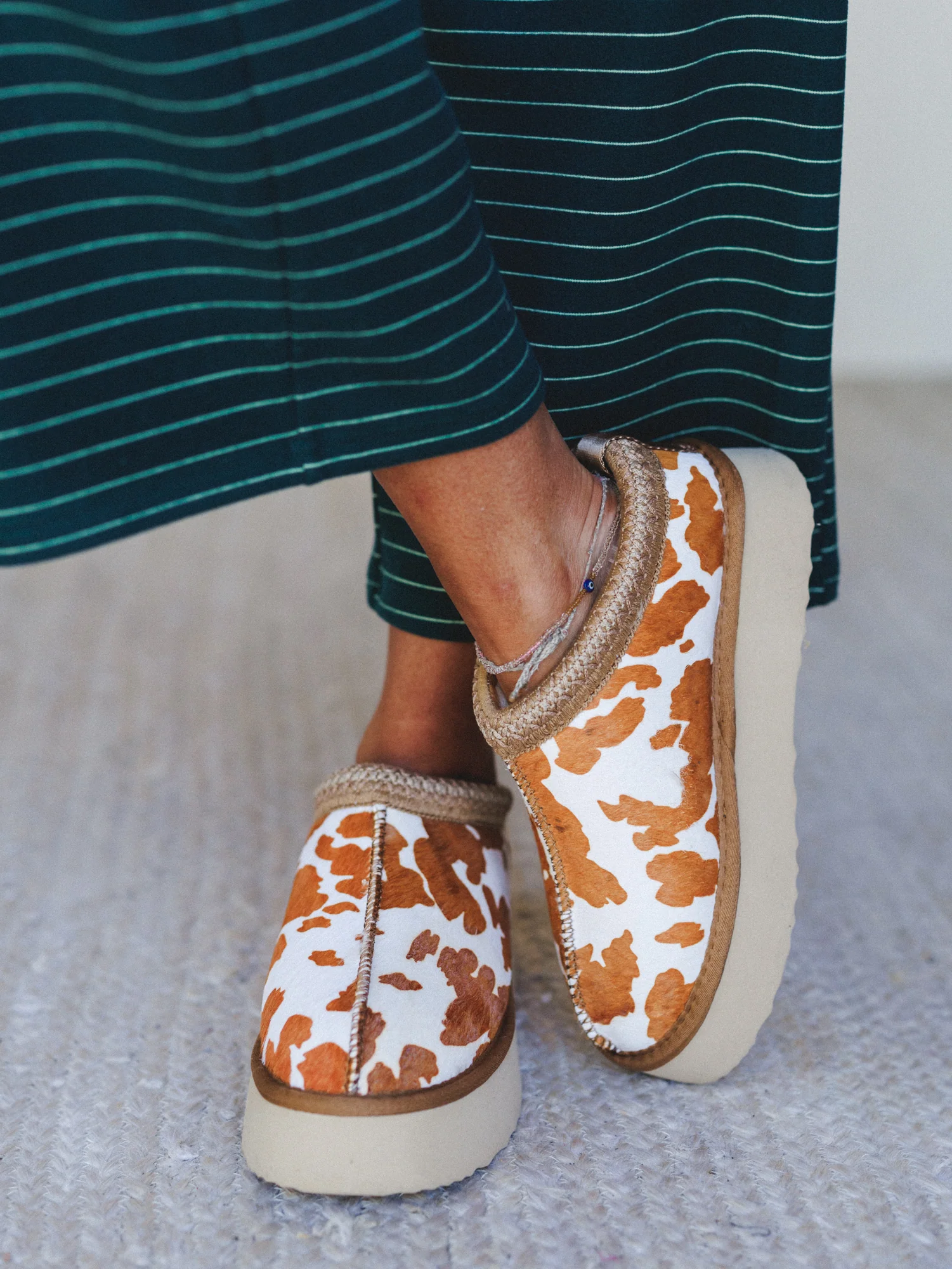 Tazz Platform Mule - Cow Camel
