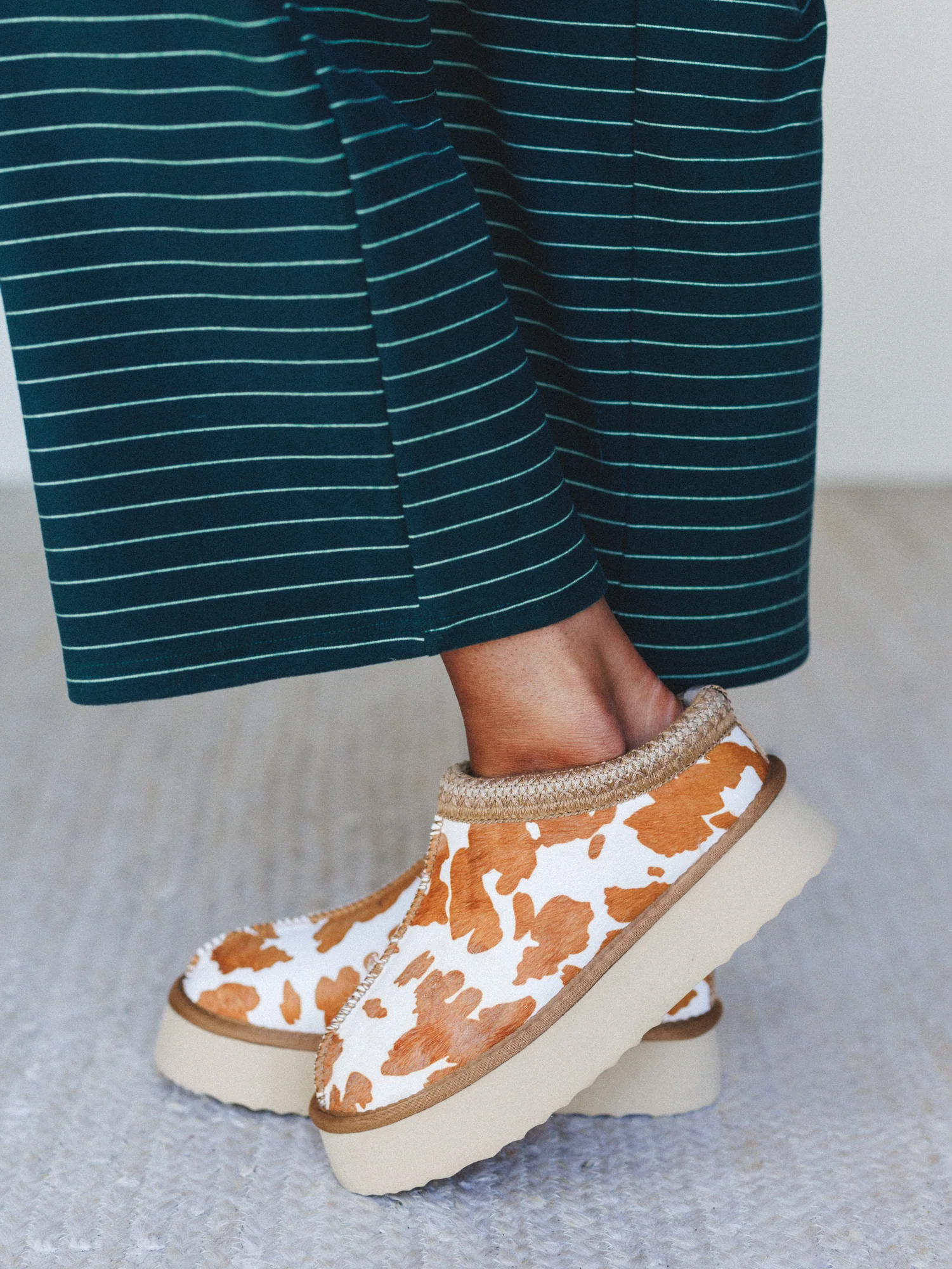 Tazz Platform Mule - Cow Camel - Image 4