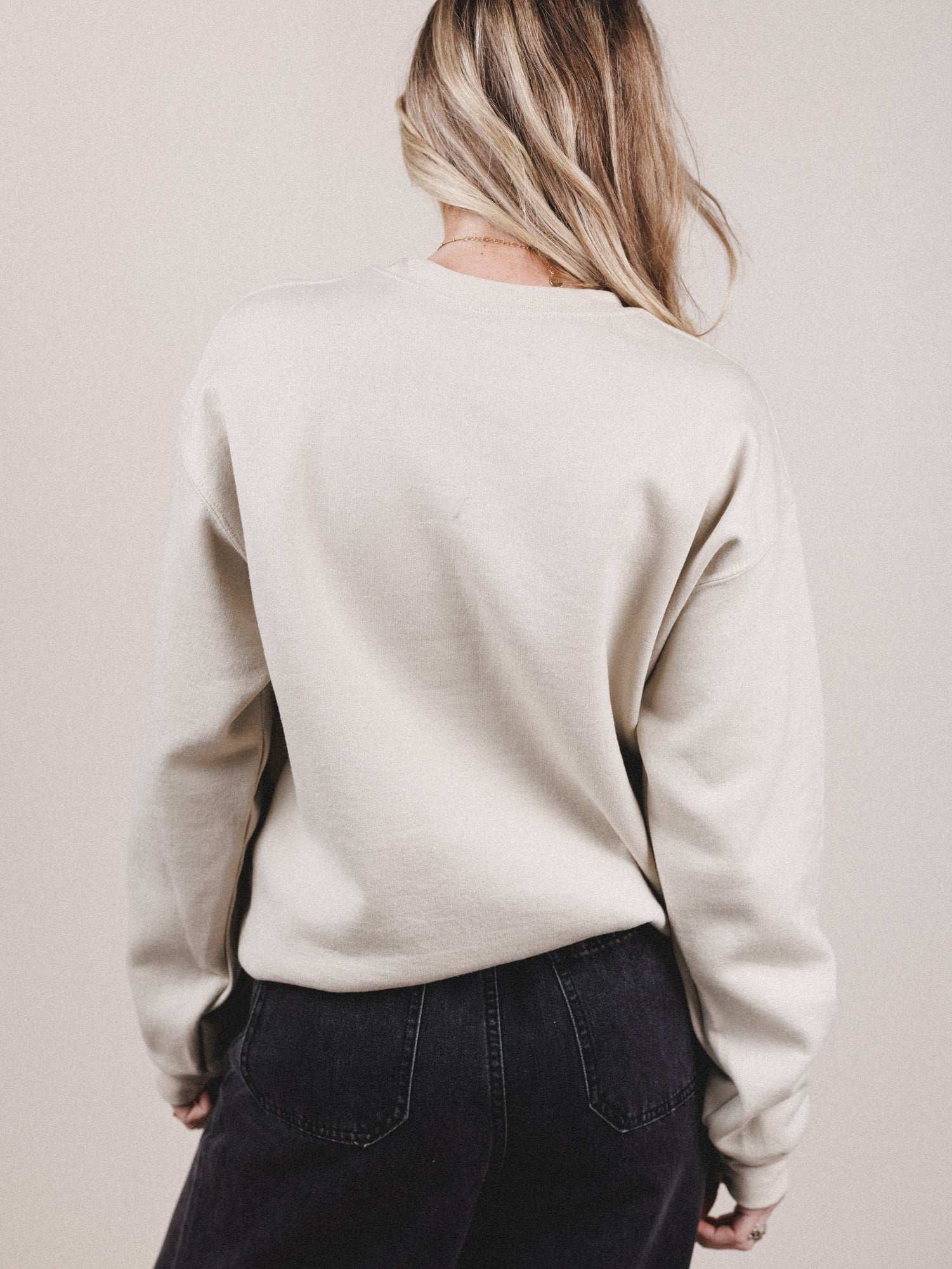 The Nest Boho All Over Sweatshirt - Sand - Image 4