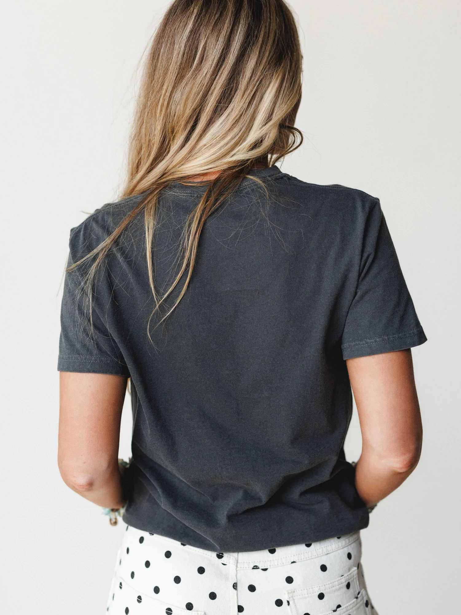 The Nest Easy Tiger Graphic Tee - Pepper - Image 5