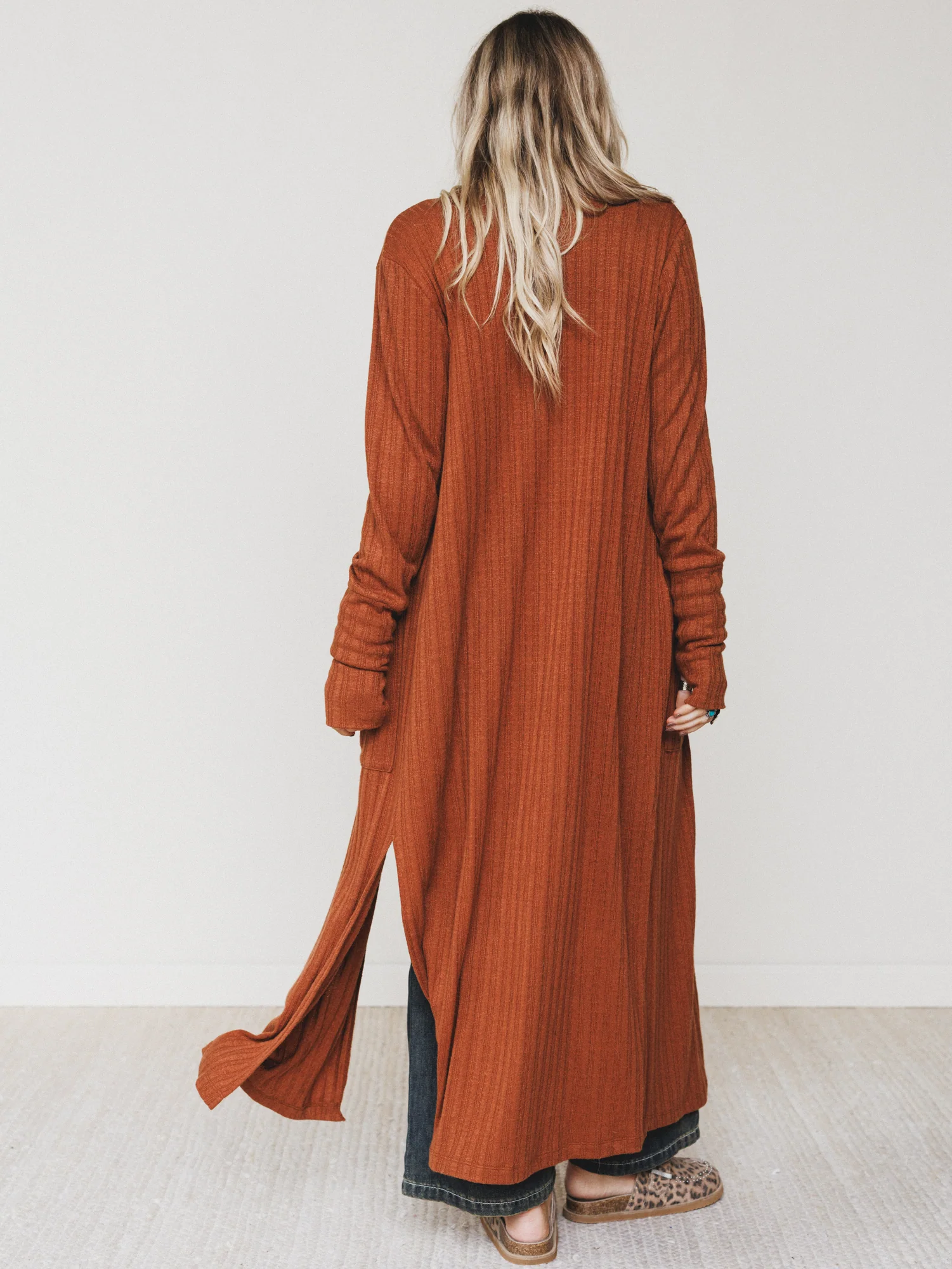 The Nest Finishing Touch Duster Cardigan - Caramel - Image 6