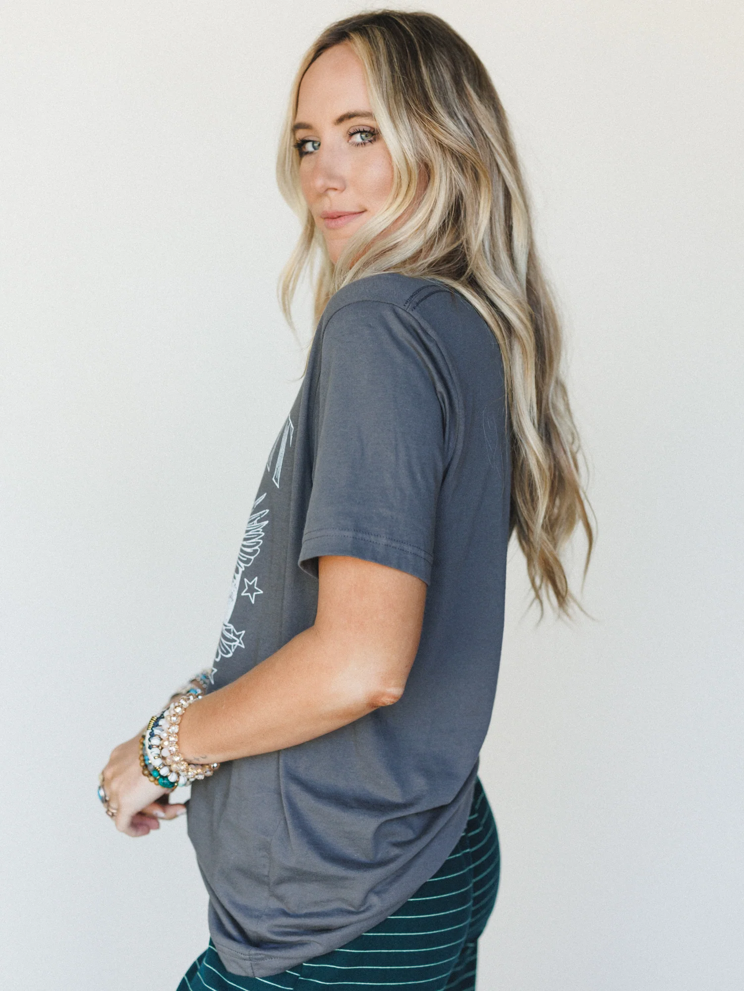 The Nest Freedom Spark Graphic Tee - Charcoal - Image 4