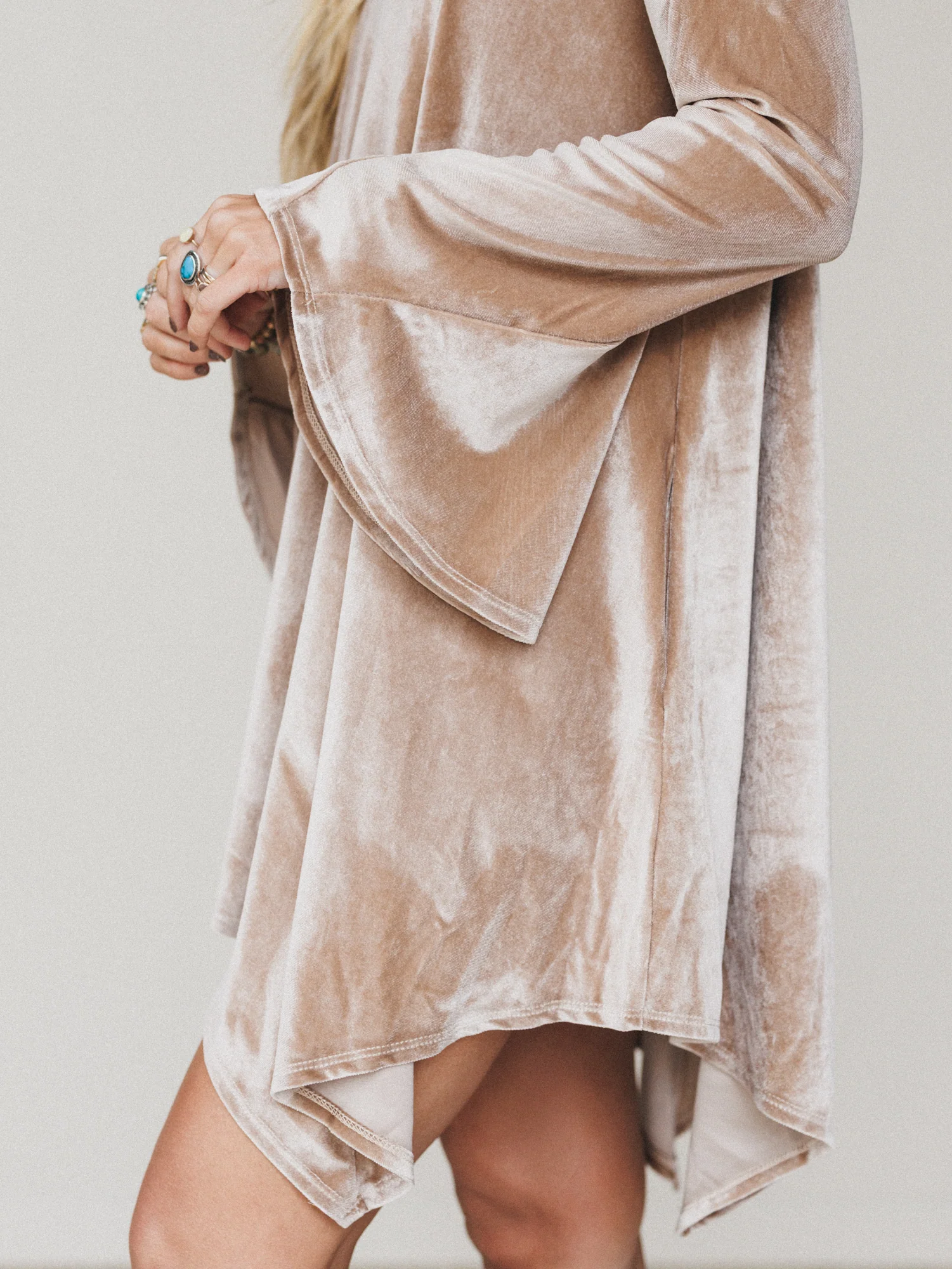 The Nest Golden Hour Bell Sleeve Velvet Dress - Coco - Image 3