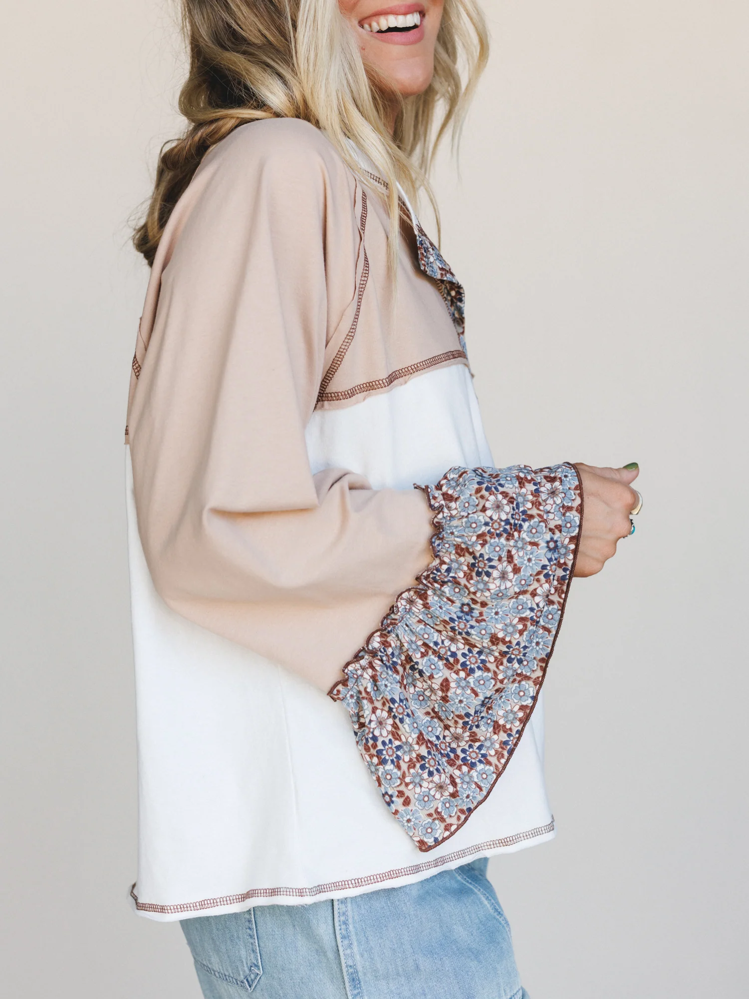 The Nest Honey Bloom Top - Taupe Off White - Image 2
