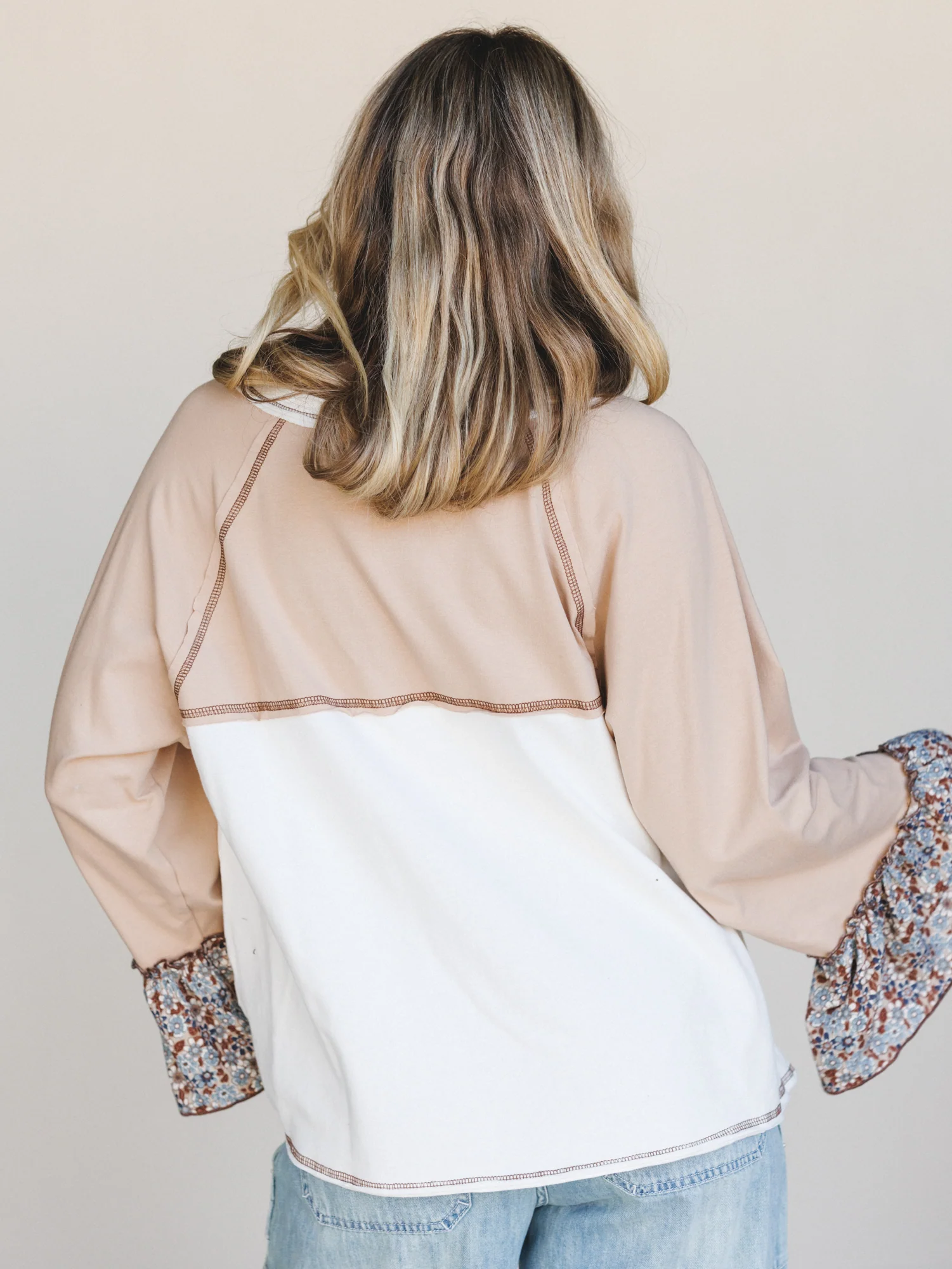 The Nest Honey Bloom Top - Taupe Off White - Image 5