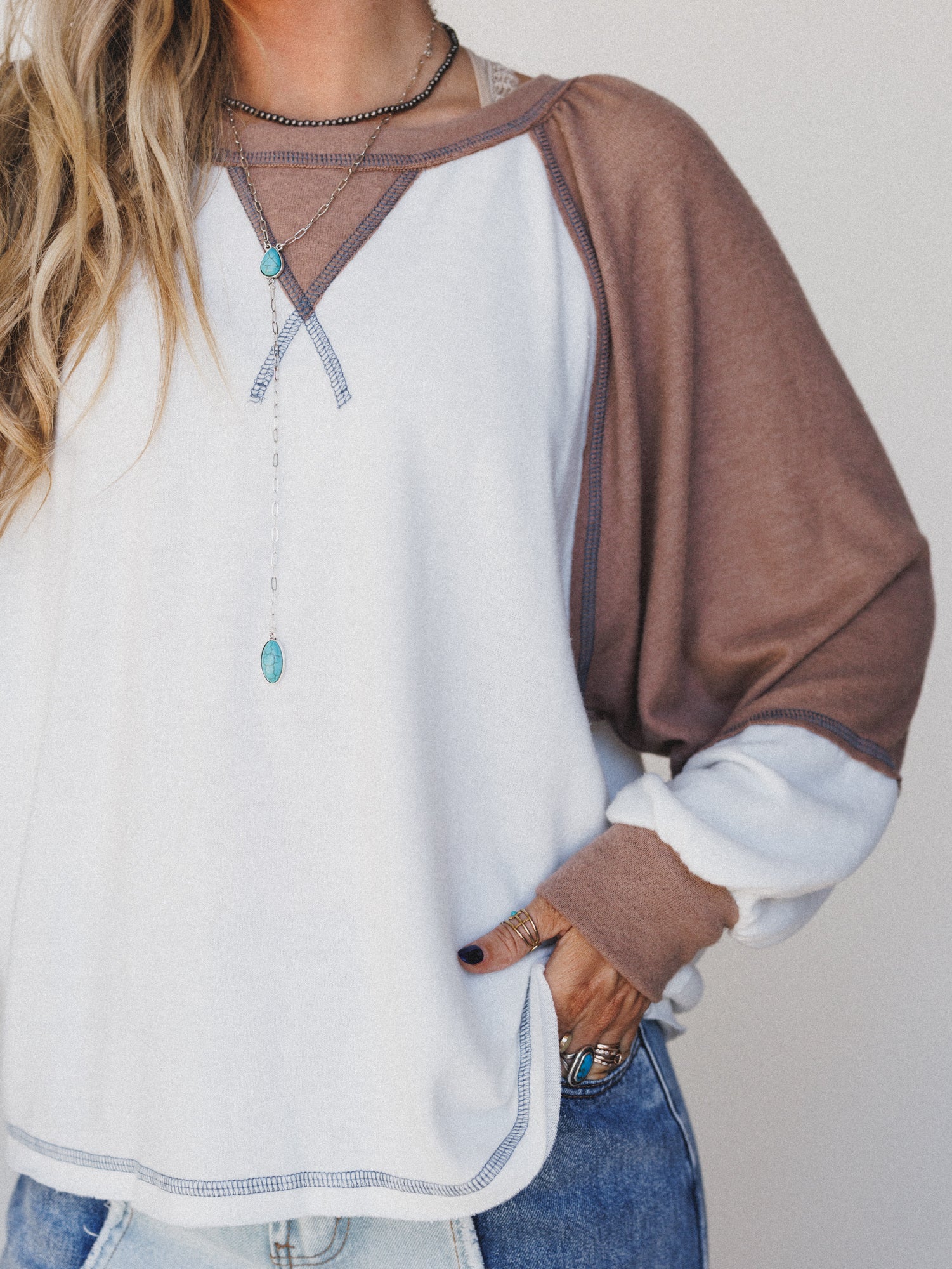 The Nest Jules Contrast Pullover Top - Off White Mocha - Image 4