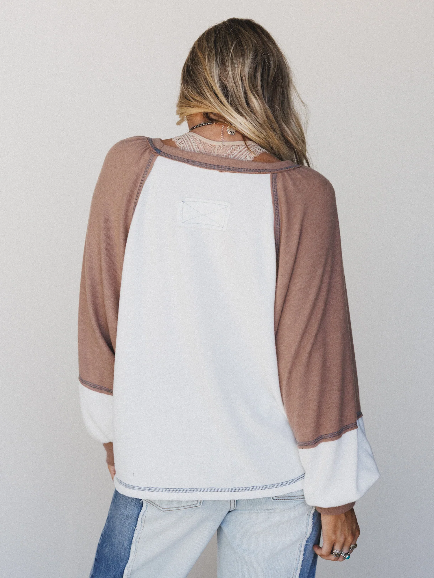 The Nest Jules Contrast Pullover Top - Off White Mocha - Image 5