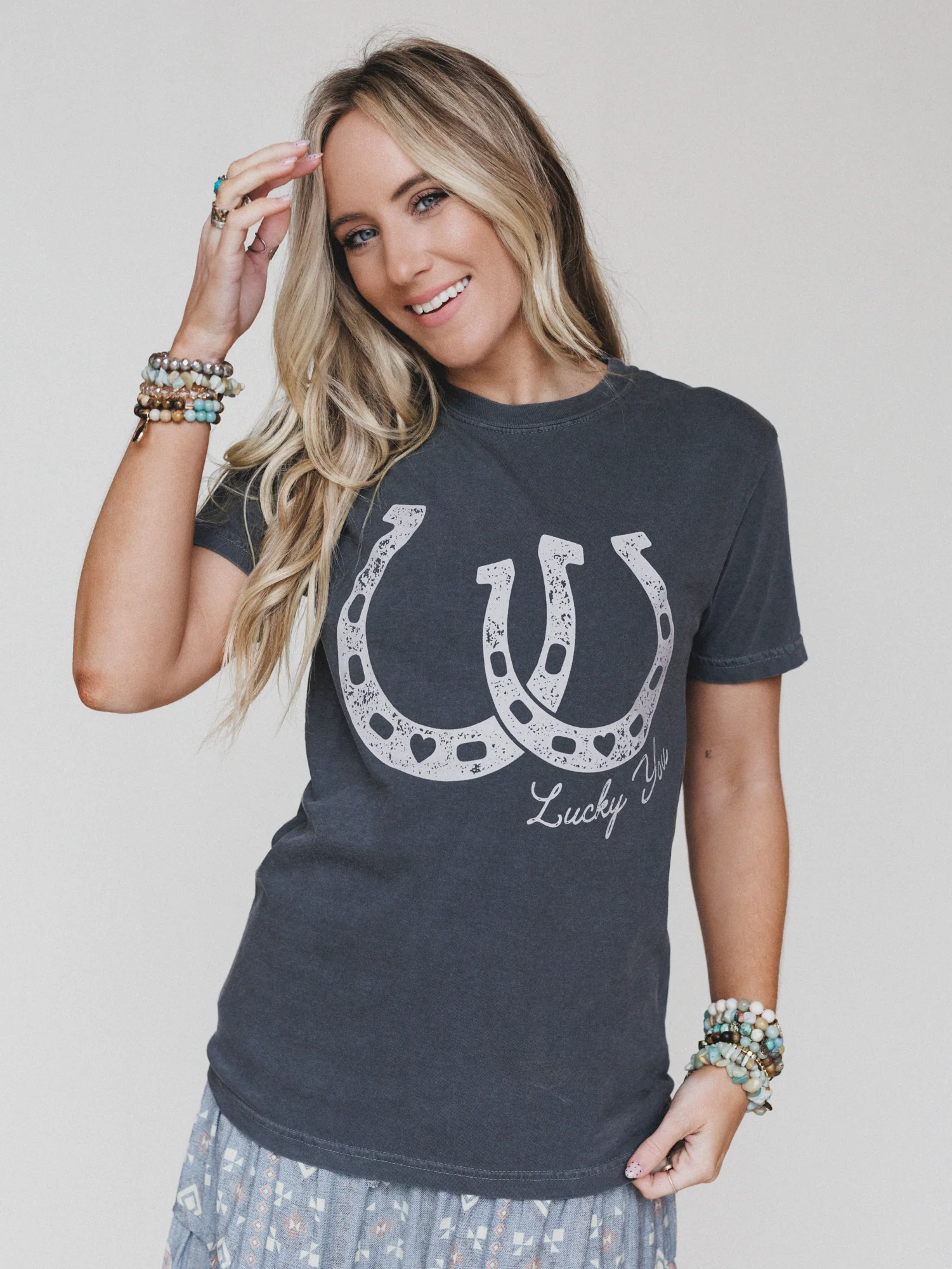 The Nest Lucky You Graphic Tee - Pepper - Image 5