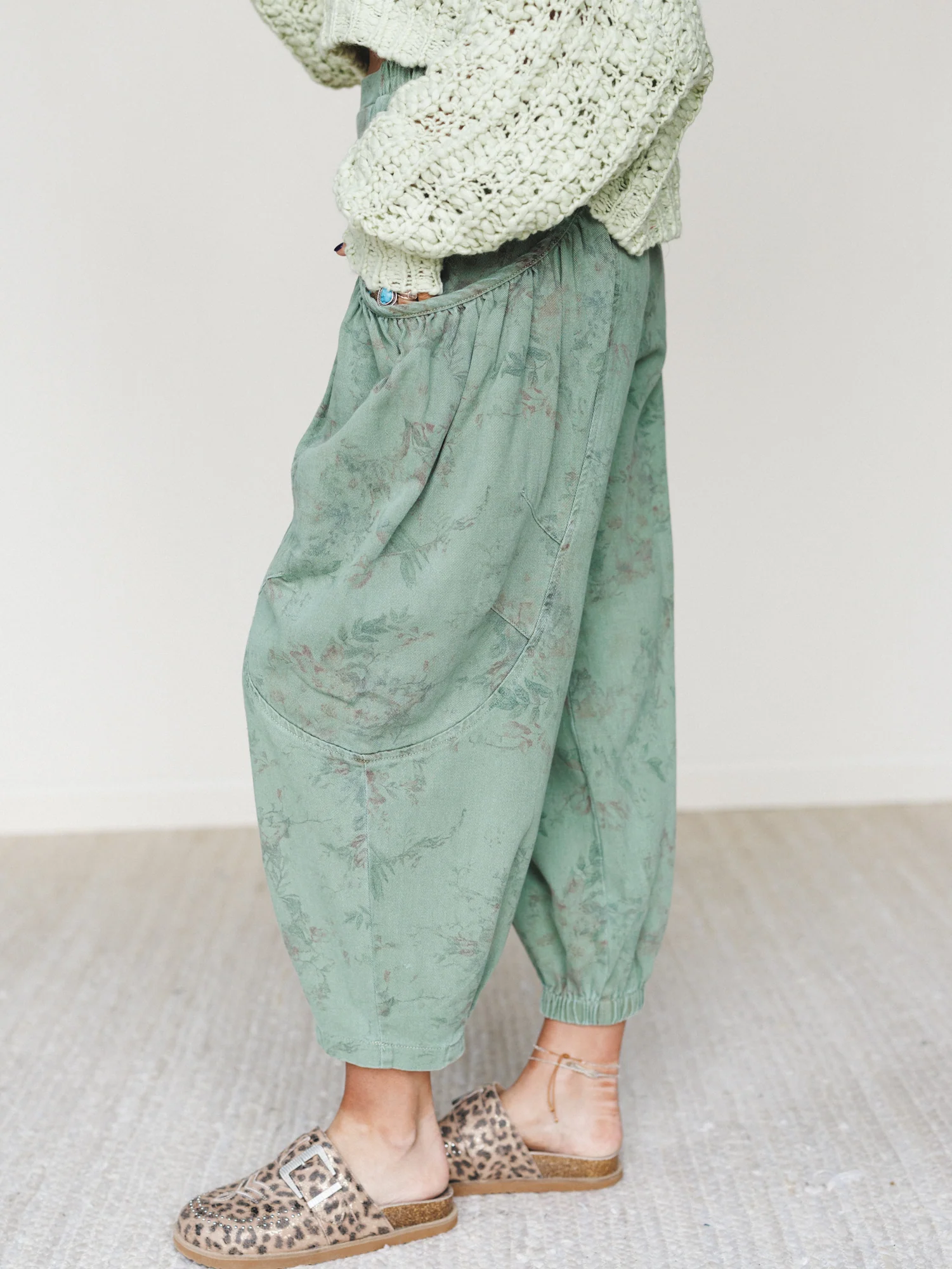 The Nest Nora Gathered Barrel Denim Pant - Olive Floral - Image 2
