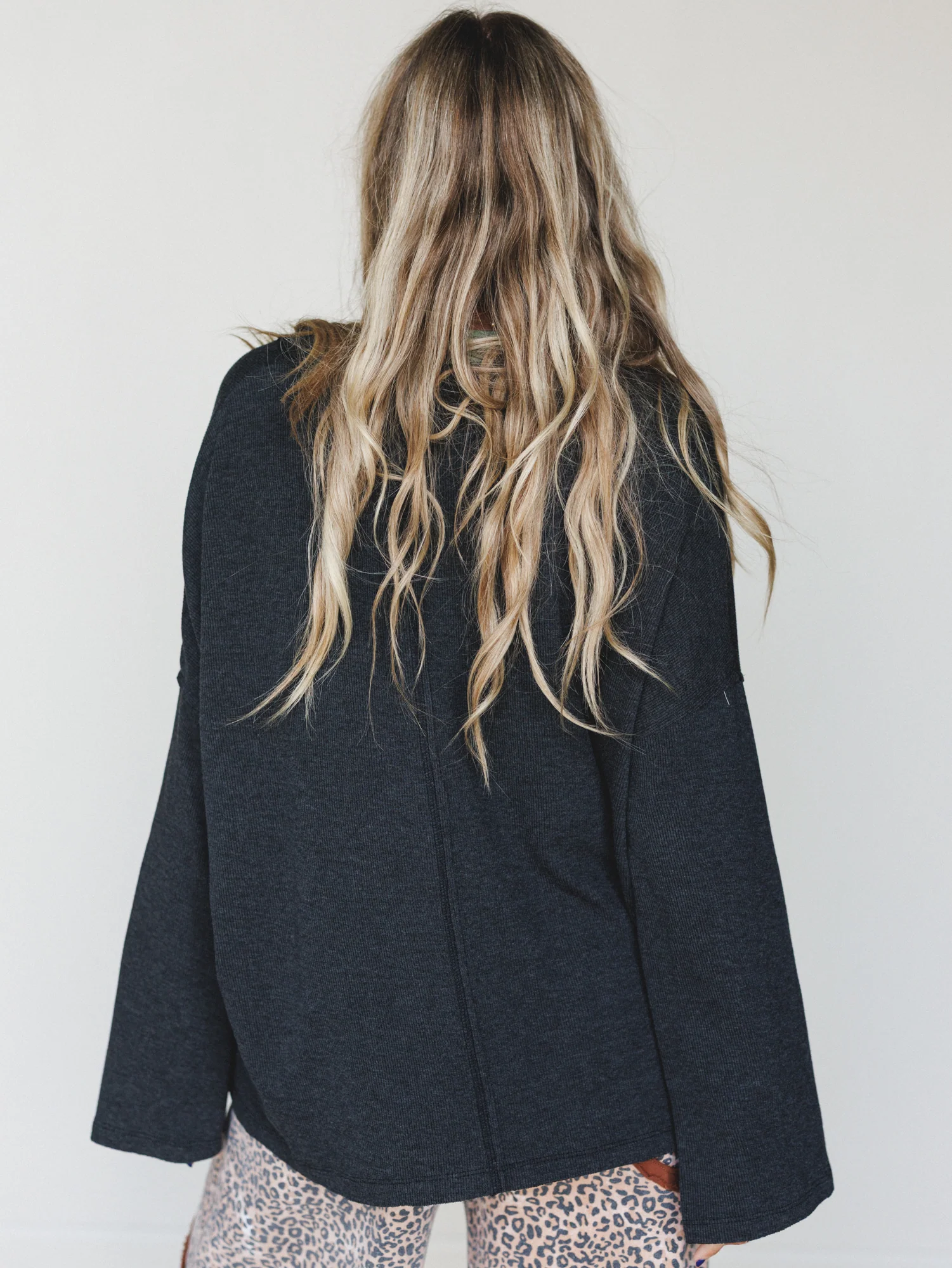 The Nest On The Go Long Sleeve Tee - Charcoal - Image 5