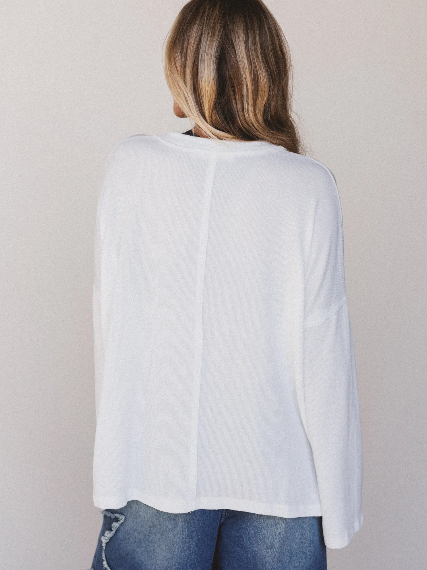 The Nest On The Go Long Sleeve Tee - Off White - Image 5