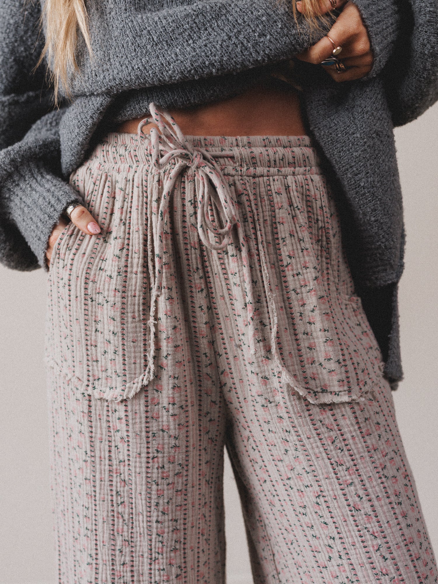 The Nest Sandra Wide Leg Ruffle Pant - Taupe - Image 3