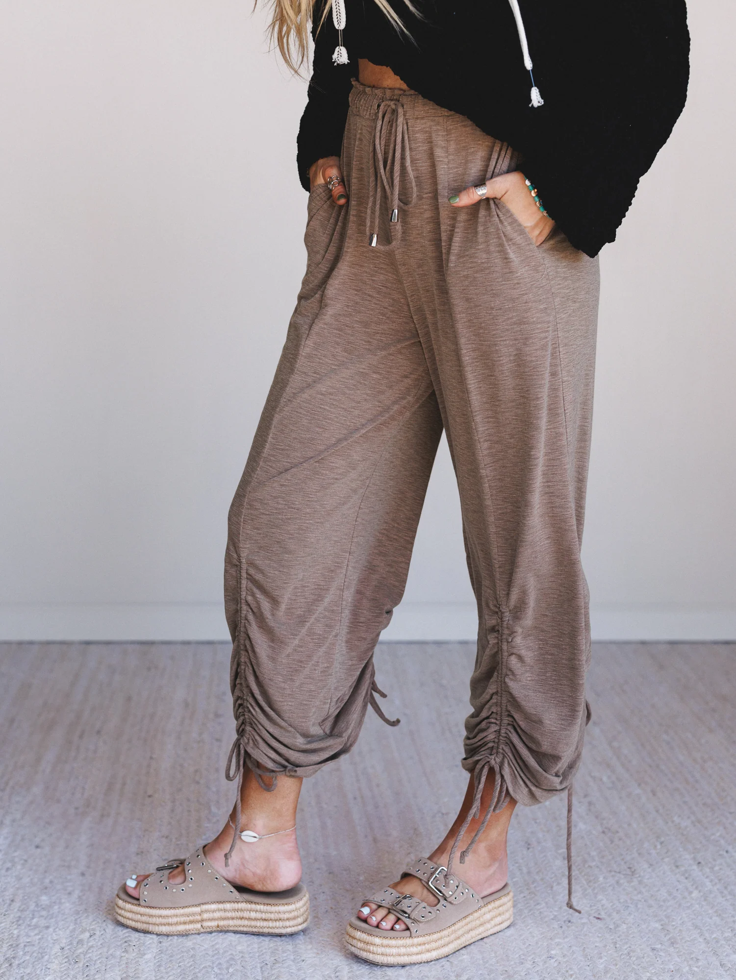 The Nest Solie Cinched Pants - Mocha - Image 3