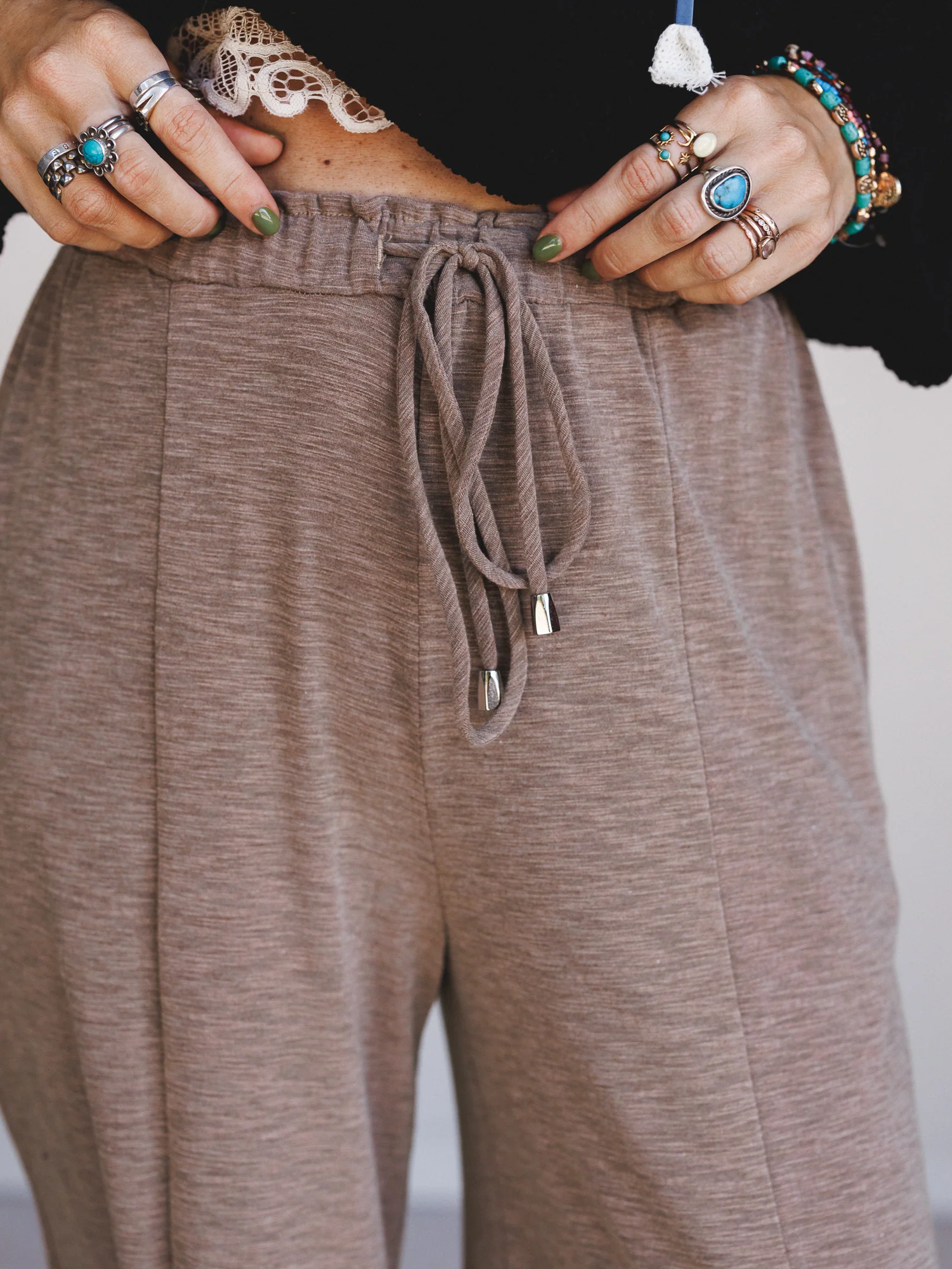 The Nest Solie Cinched Pants - Mocha - Image 4