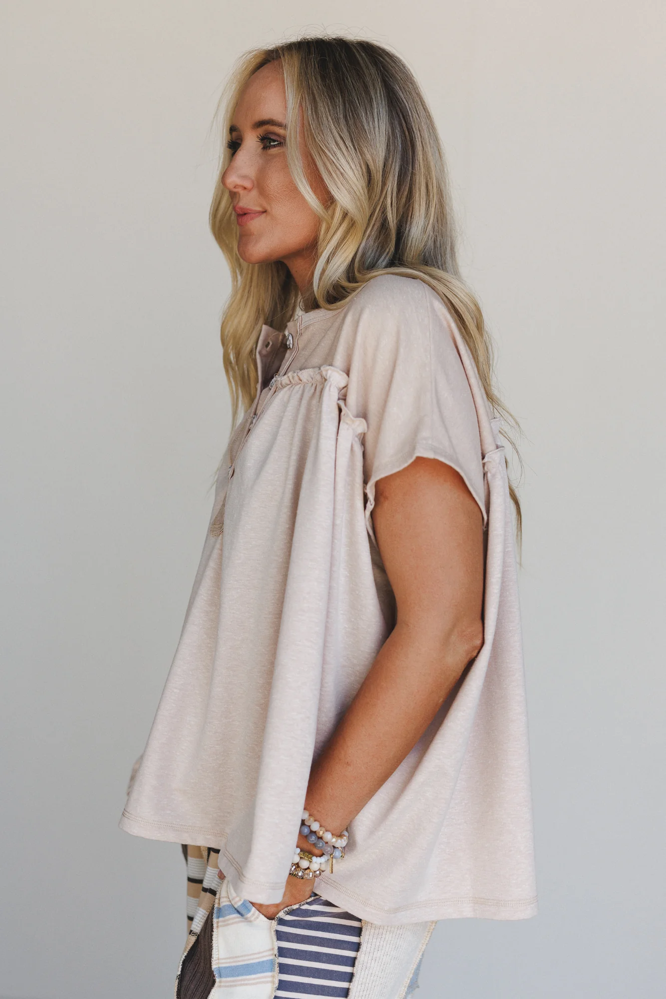 The Nest Sunset Ruffle Top - Taupe - Image 4
