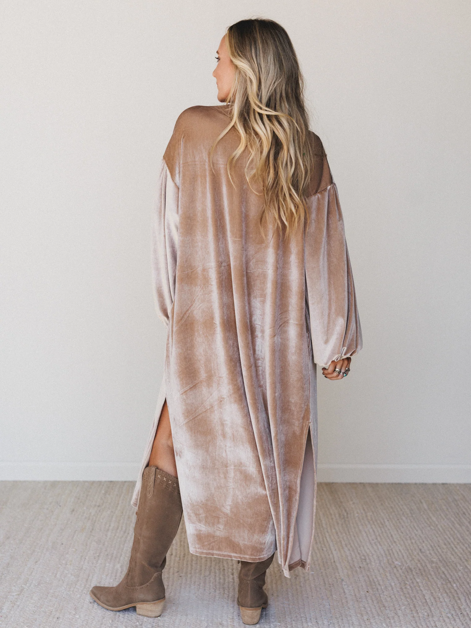 The Nest Sydney Velvet Duster Cardigan - Coco - Image 5