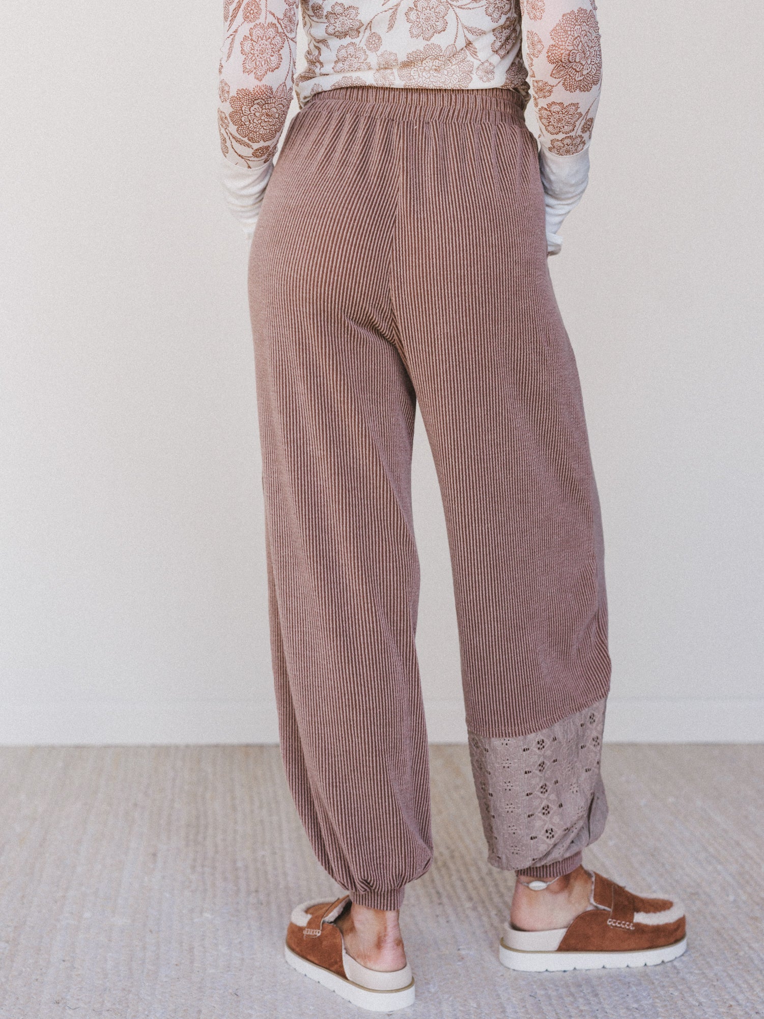 The Nest Weekend Warrior Joggers - Coffee - Image 7