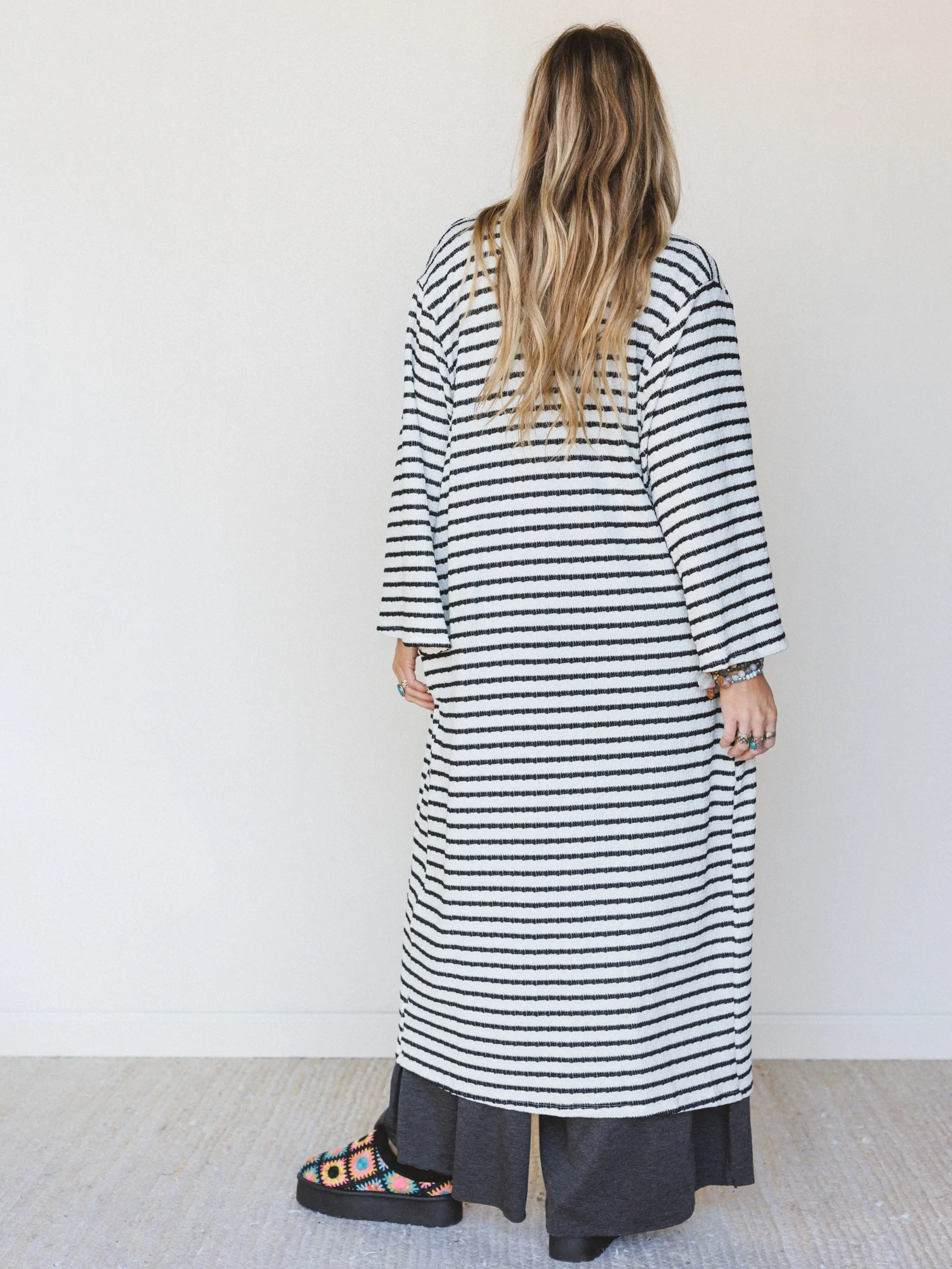 The Nest Venyx Striped Duster Cardigan - Cream Black - Image 4