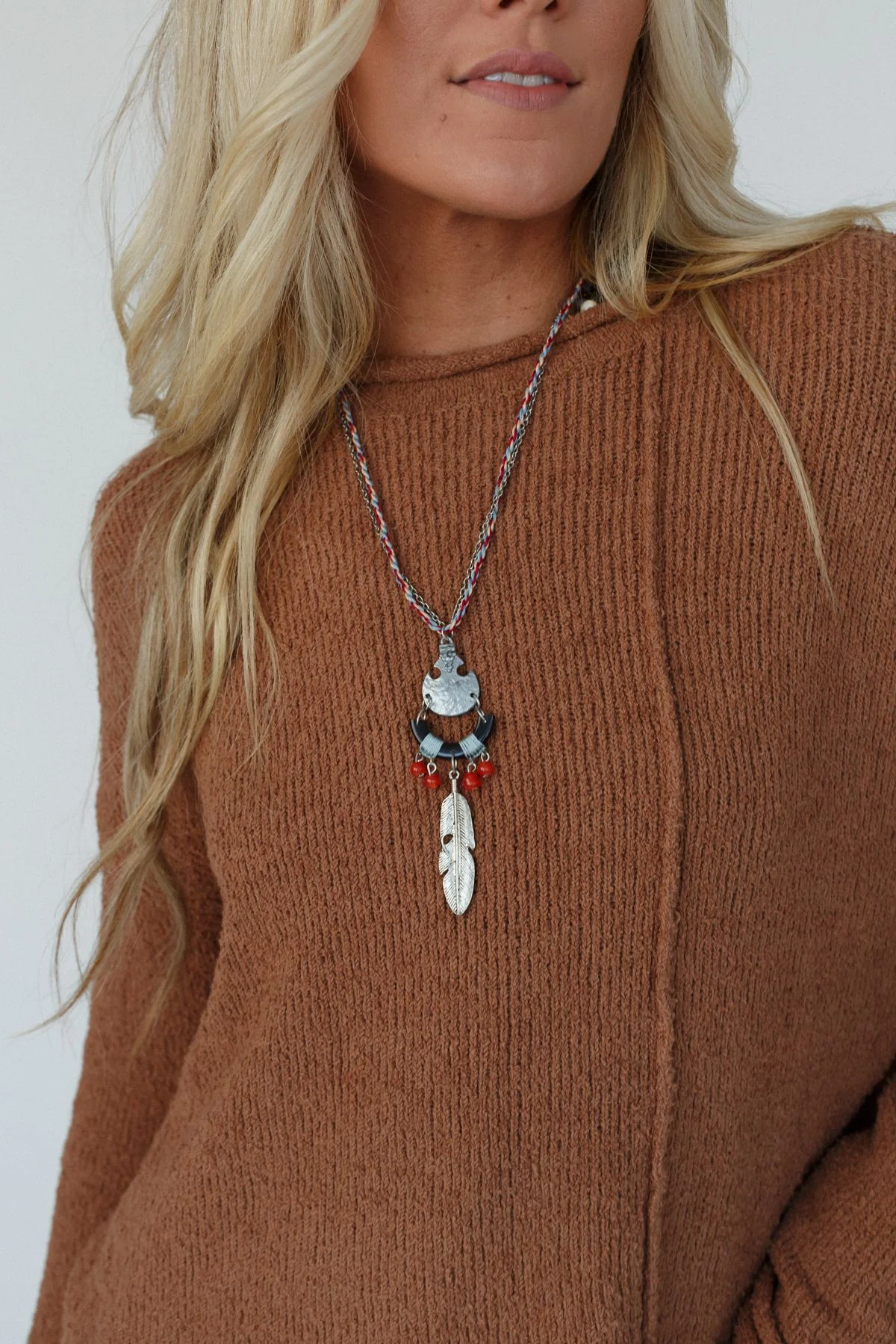 Vintage Feather Pendant Necklace - Silver - Image 4
