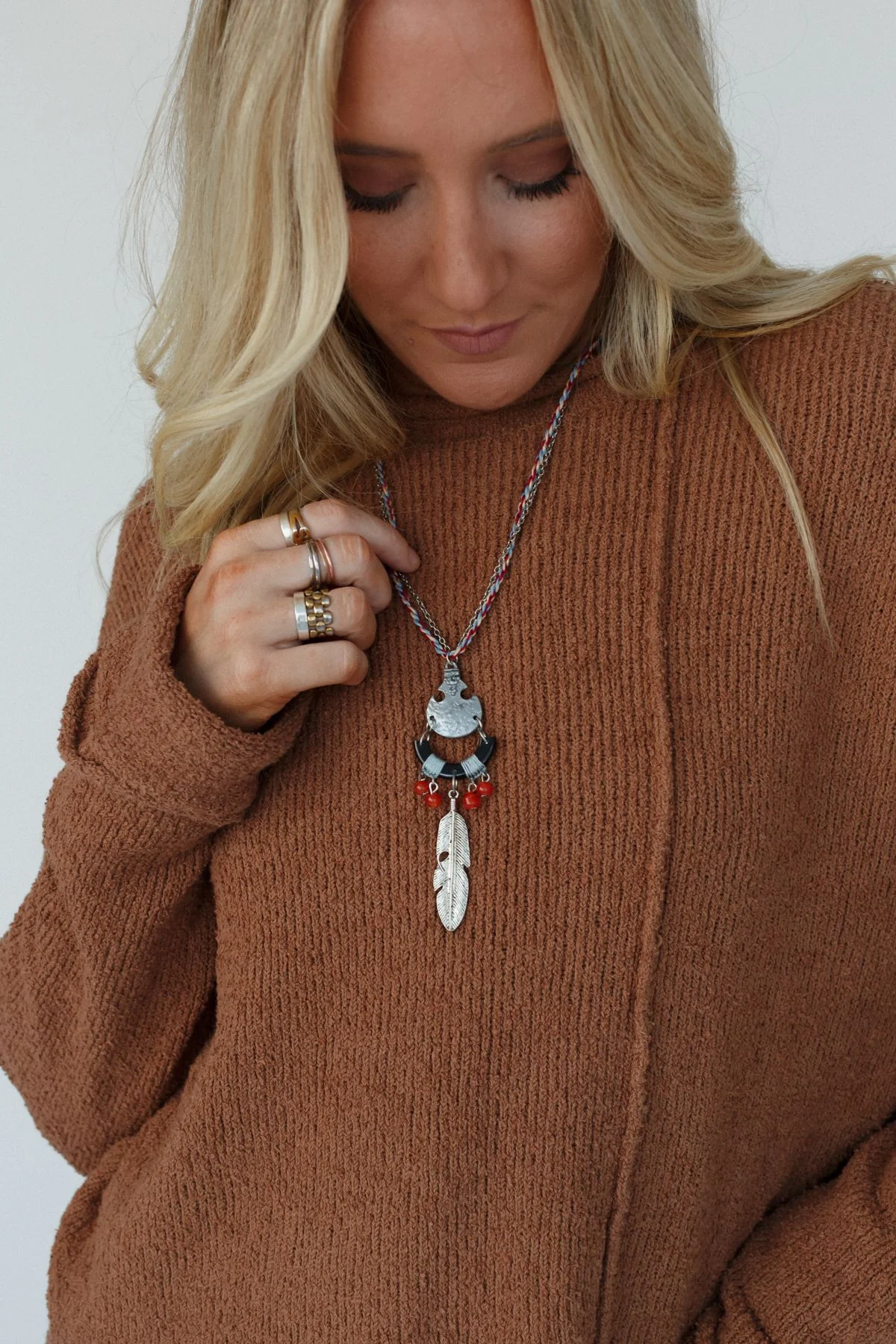 Vintage Feather Pendant Necklace - Silver - Image 5