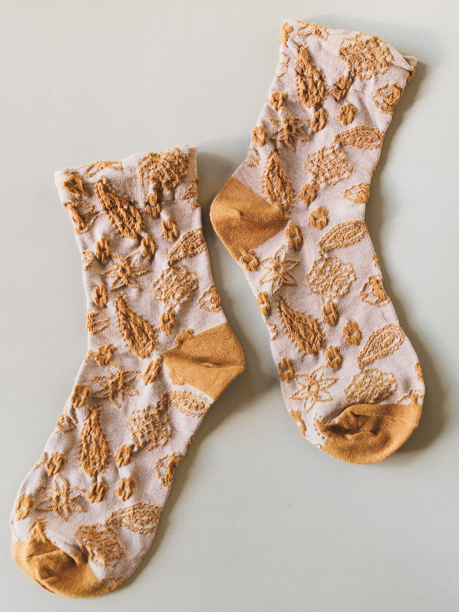 Walking On Roses Socks - Mustard - Image 4