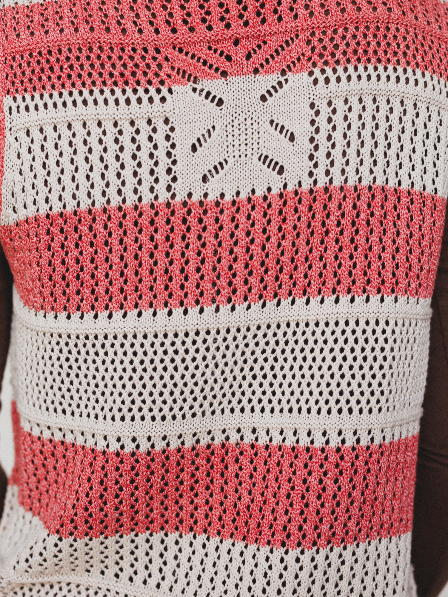 Wave Line Knit Vest - Coral Red - Image 6