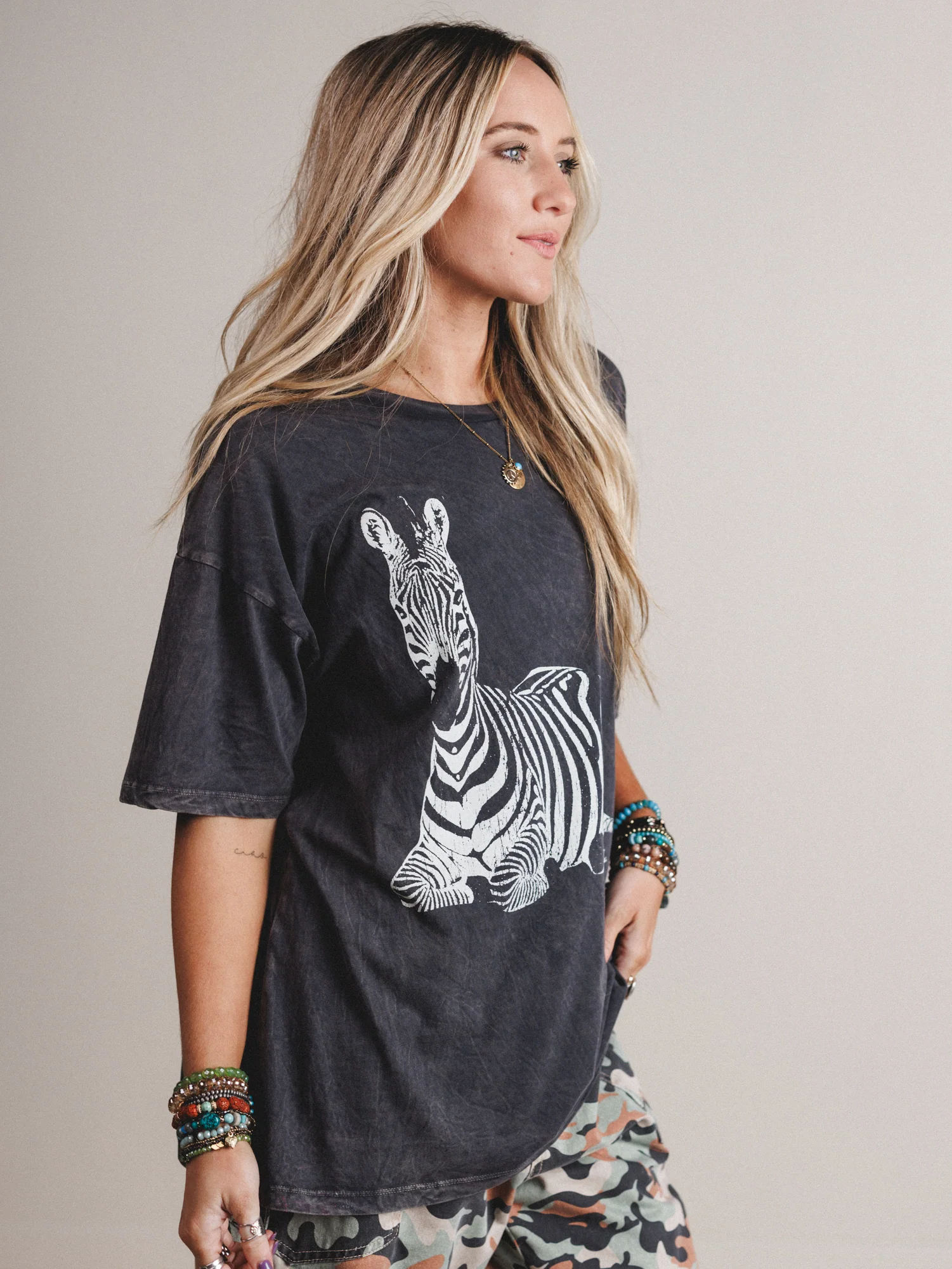 Zebra Mate Oversized Tee - Charcoal - Image 4